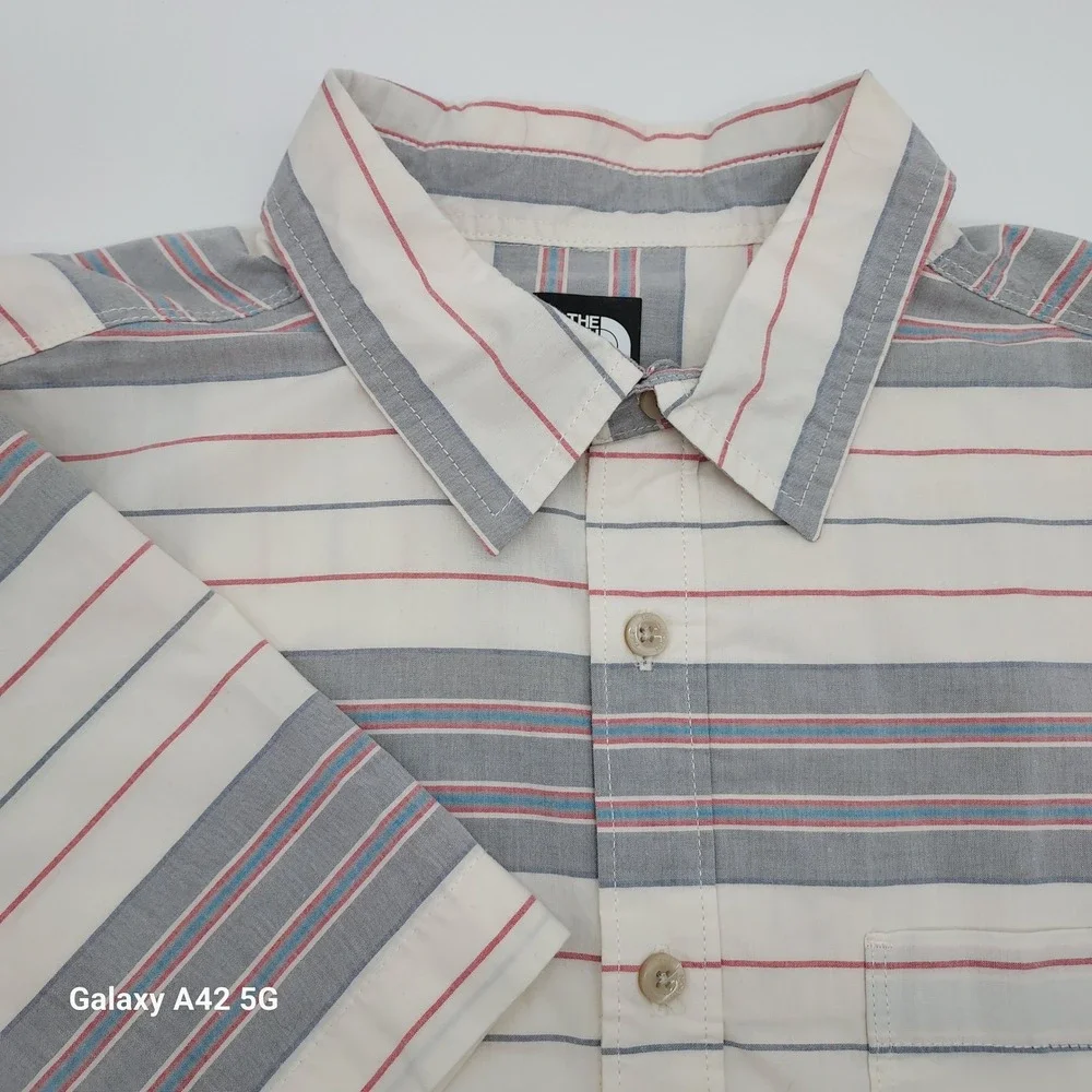 The North Face Mens Medium Striped Short Sleeve Button Down Shirt Grey Red White
